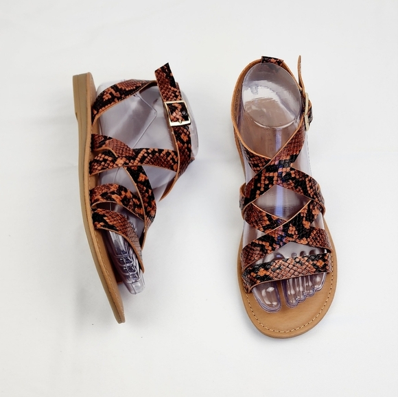 New Directions Greeway Snake Print  Strappy Sandals - Picture 1 of 9